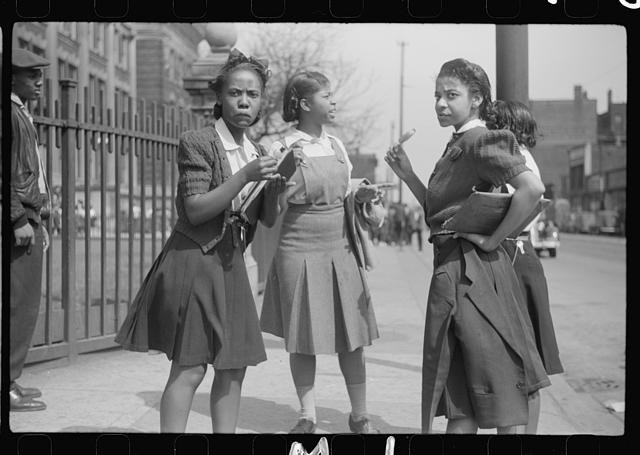 Photo:Chicago Illinois 1941 African American Schoolgirls Street Scene FSA