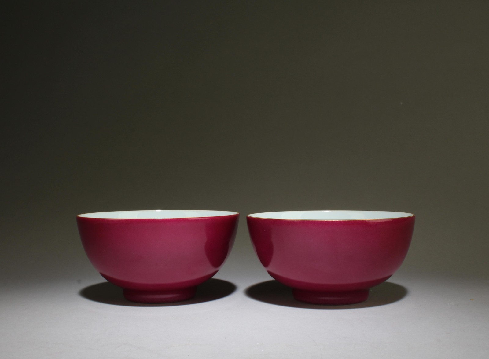 A Pair of Rouge-Red Glazed Bowl A Pair of Rouge-Red Glazed Bowl