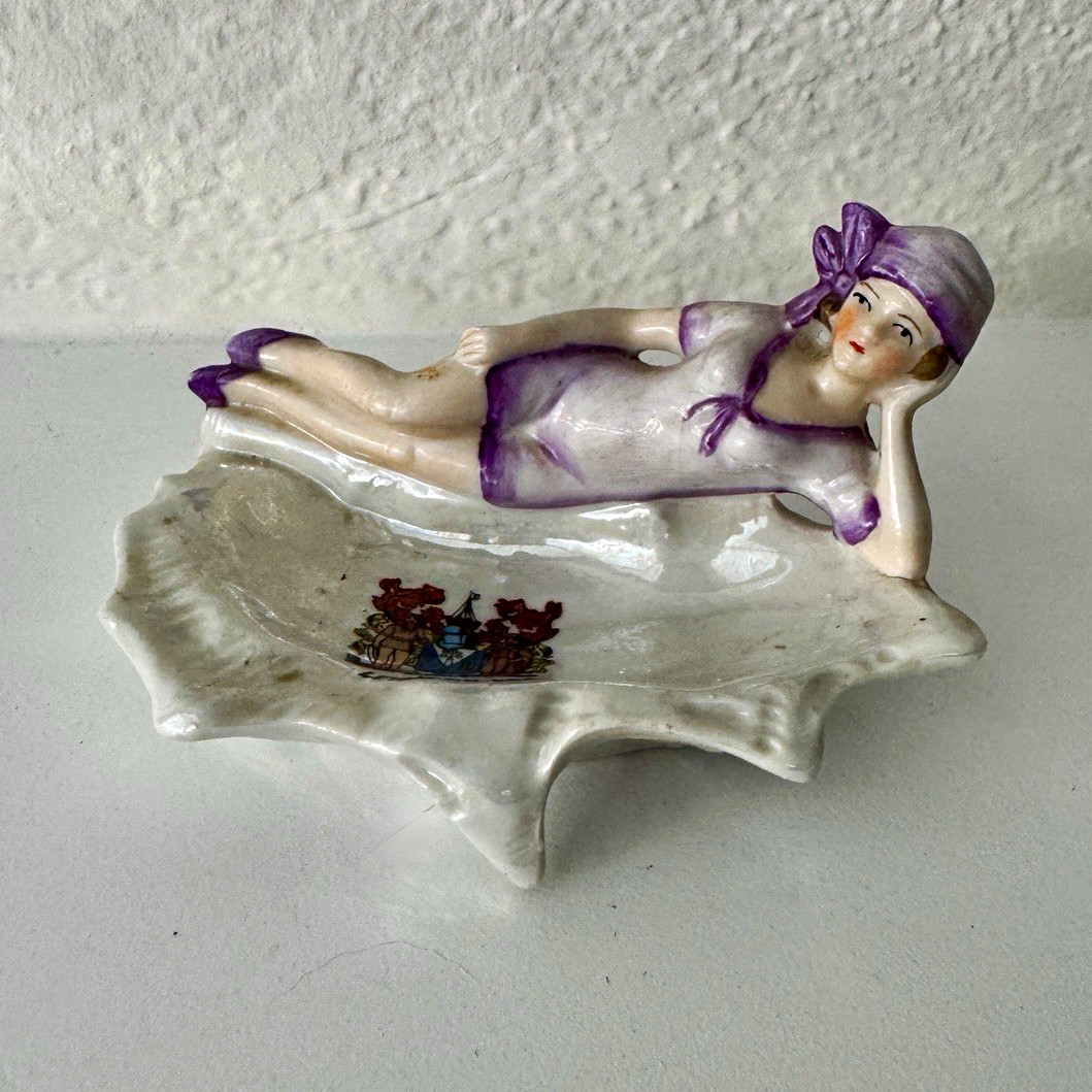 Antique 1920s Art Deco Porcelain Flapper Girl Crested Ashtray Pin Dish Germany