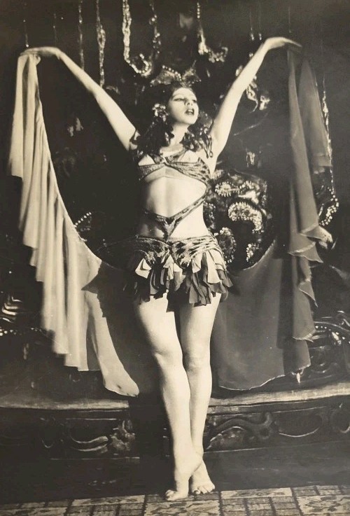 Rare Showgirl Dancer Nina Tinova Publicity Photo 1930s Exotic Sexy Woman NYC Vtg Rare Showgirl Dancer Nina Tinova Publicity Photo 1930s Exotic Sexy Woman NYC Vtg