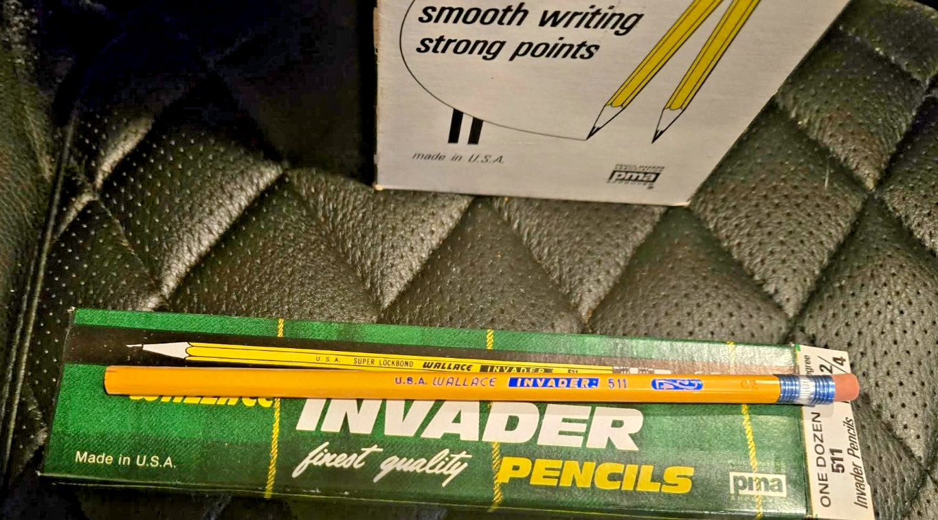 One Dozen 12 Vintage Wallace 511 Invader Pencils 2 2/4 (2.5) Brand New Old Stock