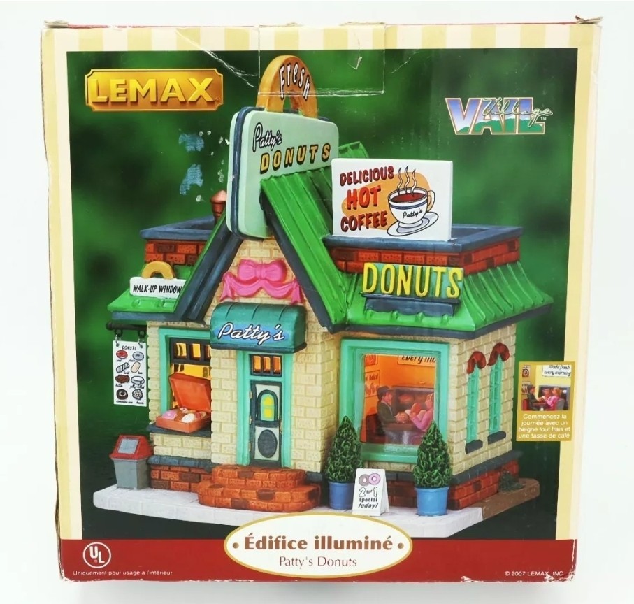 LEMAX CHRISTMAS VILLAGE PATTYS DONUTS ILLUMINATED BUILDING 2007 RETIRED LEMAX CHRISTMAS VILLAGE PATTYS DONUTS ILLUMINATED BUILDING 2007 RETIRED