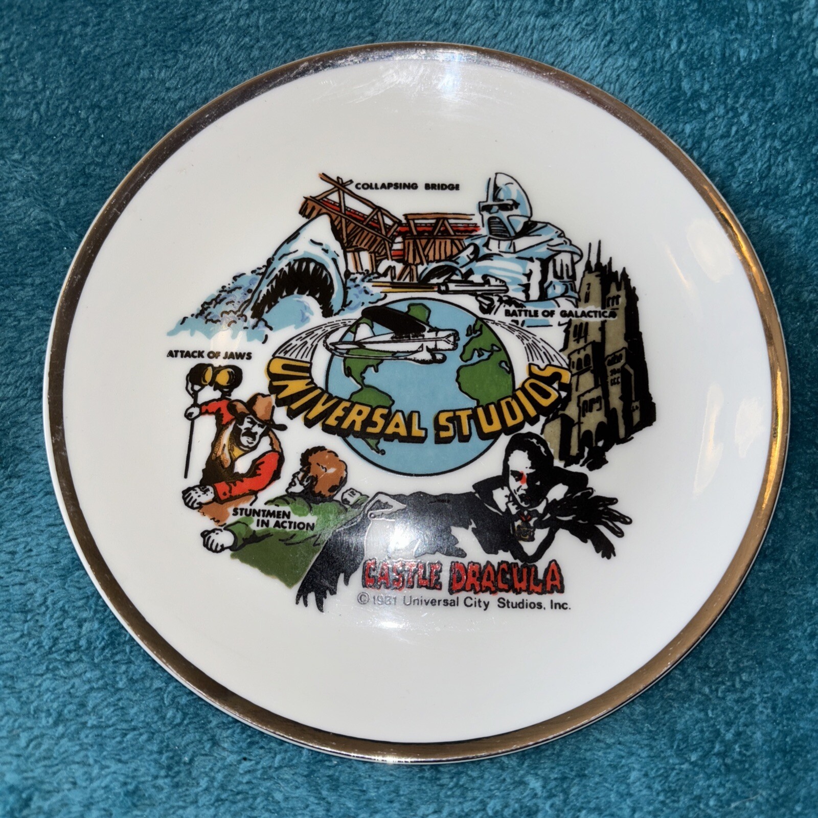 Vintage 1981 Universal City Studios Souvenir Plate Galactica Dracula Jaws #FF Vintage 1981 Universal City Studios Souvenir Plate Galactica Dracula Jaws #FF