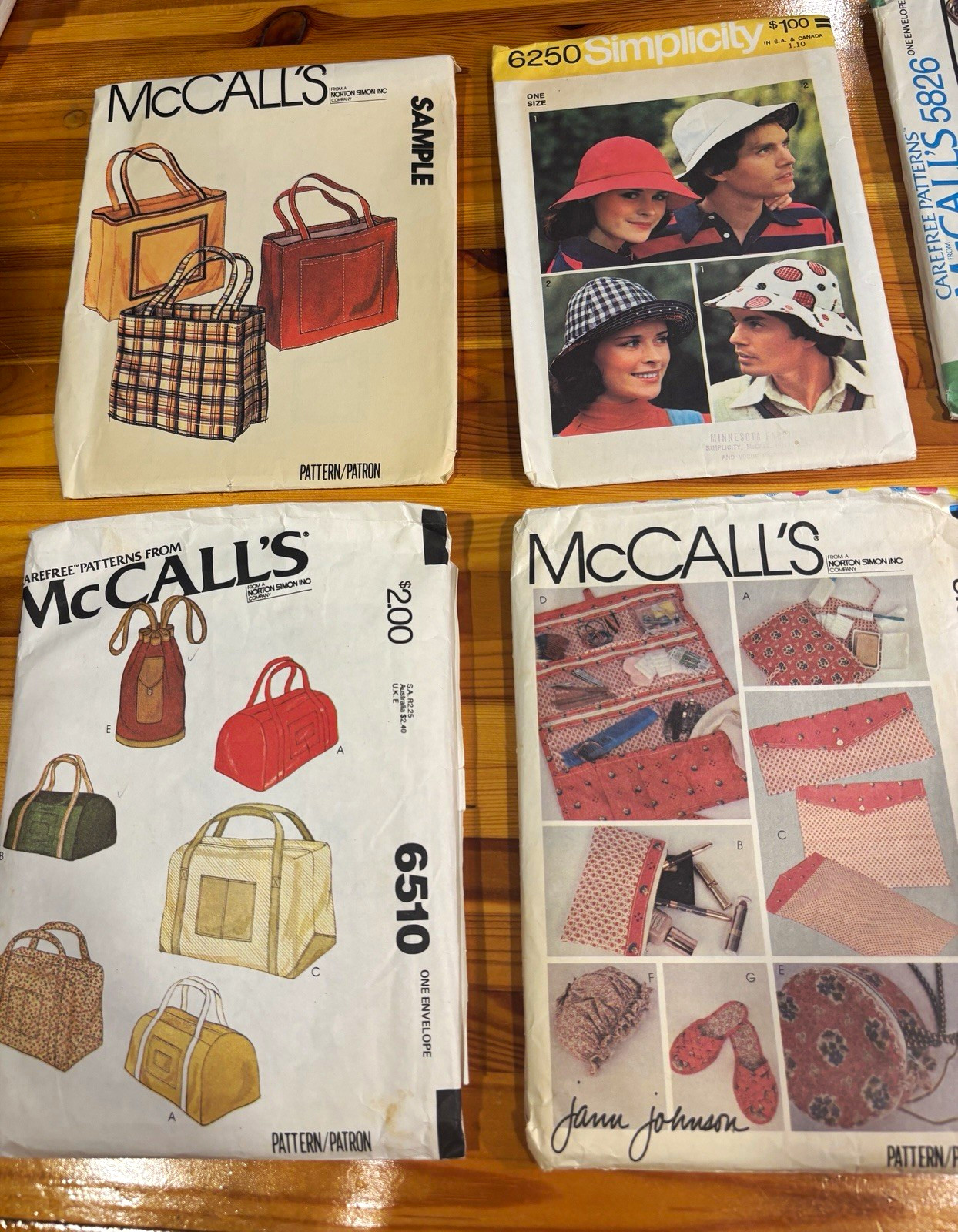 Vintage 1970s Craft & Accessory Sewing Pattern Lot - Set of 8 (McCall\'s, Vogue) Vintage 1970s Craft & Accessory Sewing Pattern Lot - Set of 8 (McCall\'s, Vogue)
