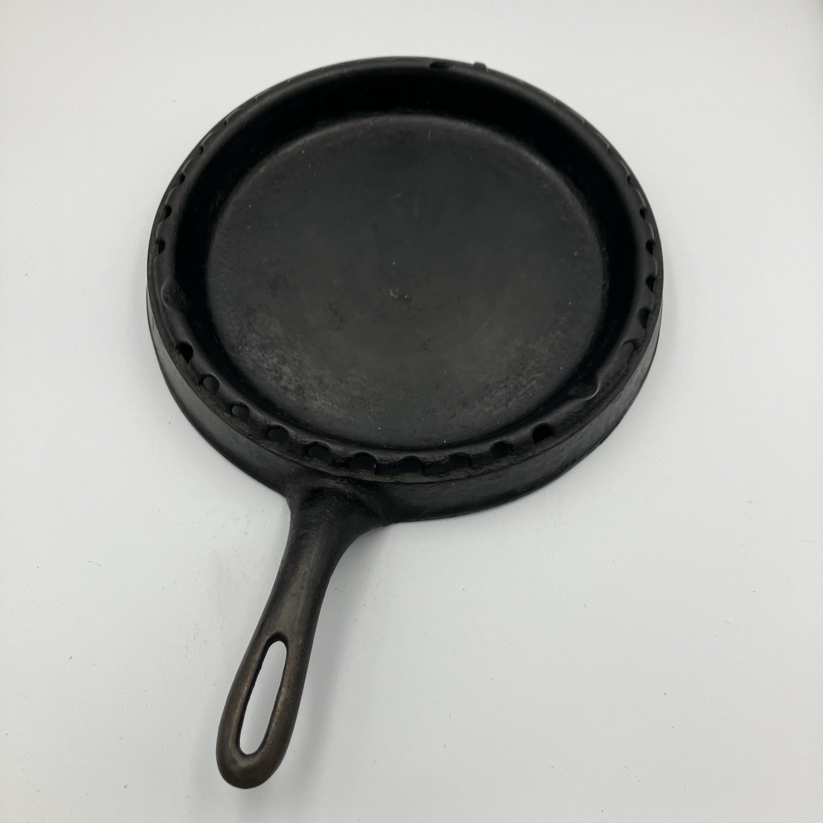 Antique 1893 Odorless 8 Cast Iron Skillet Pan Pre Griswold | Chip Cracks READ Antique 1893 Odorless 8 Cast Iron Skillet Pan Pre Griswold | Chip Cracks READ