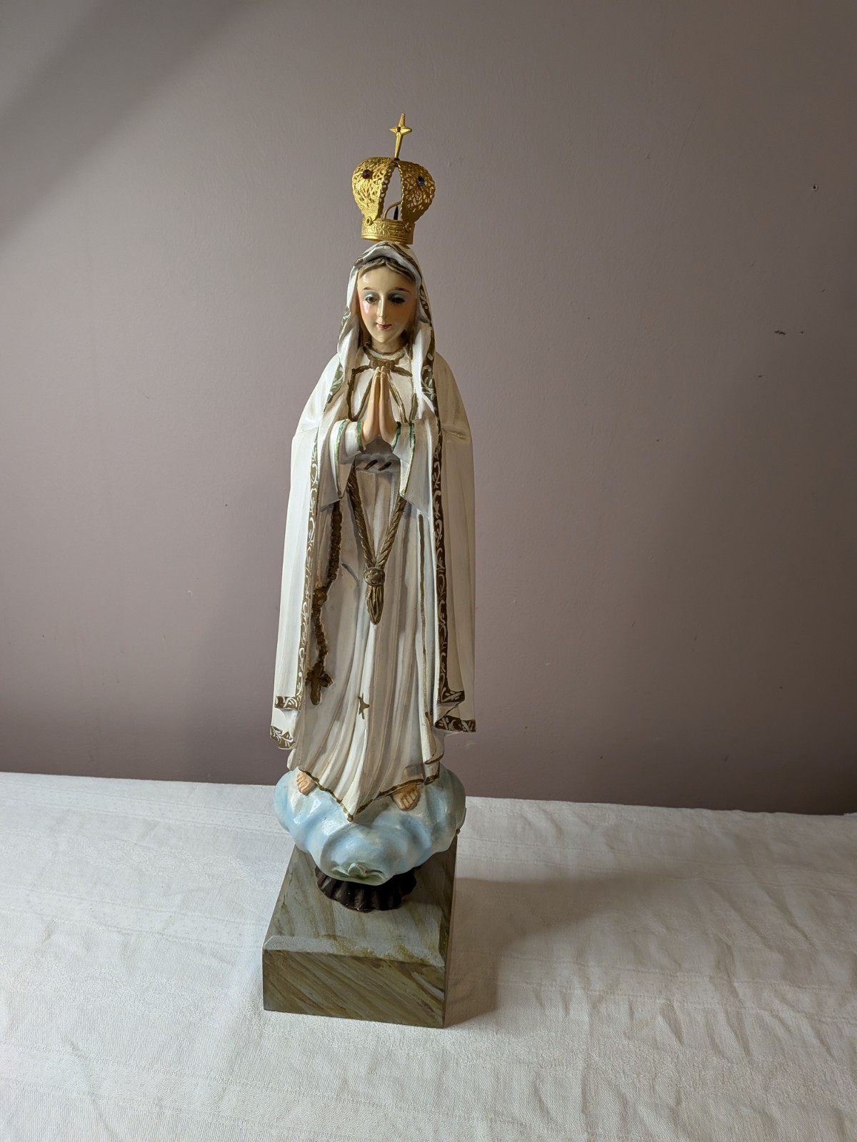 Vtg Our Lady Of Fatima 19” Statue With Crown GLASS EYES Religious Catholic Vtg Our Lady Of Fatima 19” Statue With Crown GLASS EYES Religious Catholic
