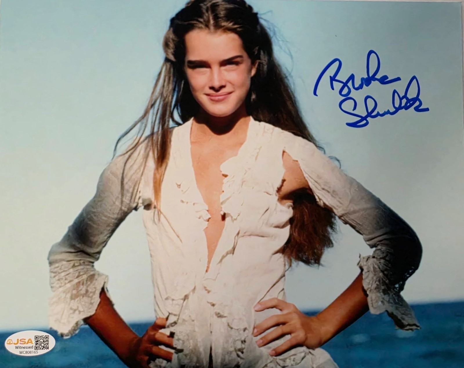 Brooke Shields Authentic Signed In-Person 8x10 Color Photo with JSA COA Brooke Shields Authentic Signed In-Person 8x10 Color Photo with JSA COA