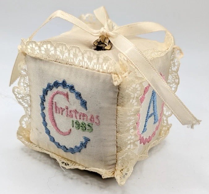 Vintage 1985 Baby\'s 1st Christmas Musical Satin Cube Ornament Wind-Up Music Box Vintage 1985 Baby\'s 1st Christmas Musical Satin Cube Ornament Wind-Up Music Box