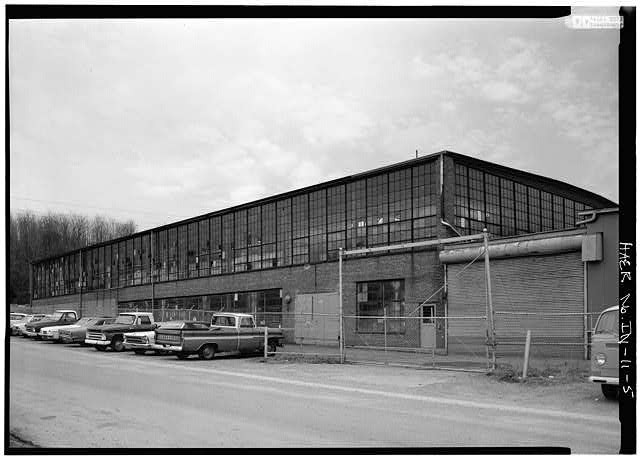 Photo:Connersville Indiana 1928 Lexington Motor Company Building Factory