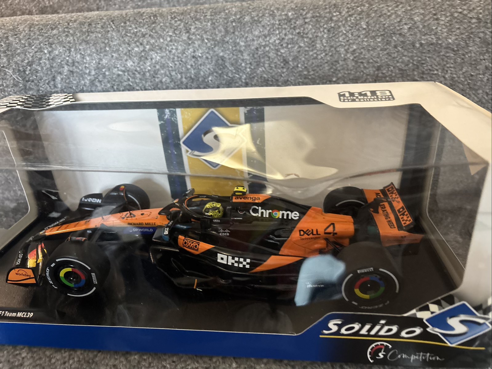 Solido 1/18 Mclaren Mcl39 Orange L.norris No.4 Gp Australia 2025 Damaged box