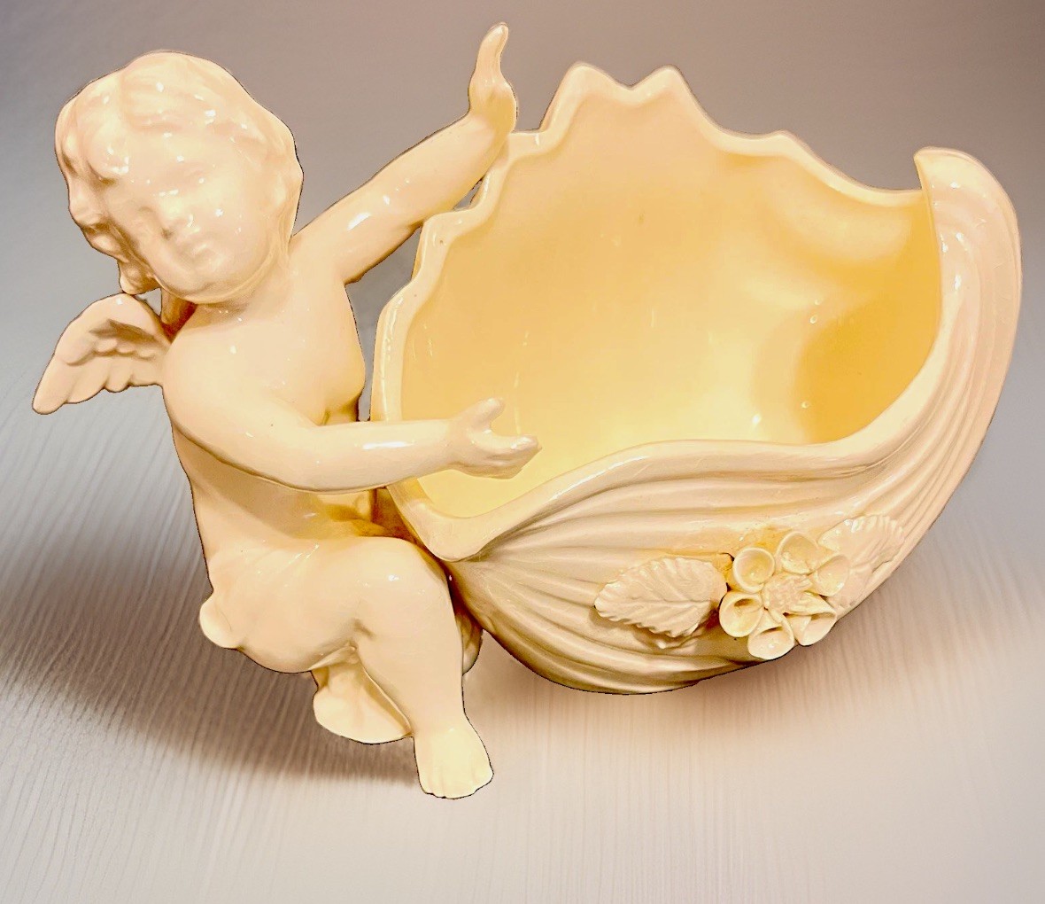 Ardalt White Ceramic Angel Decorative Bowl, Glossy Finish, Japan, MPN 6555 Ardalt White Ceramic Angel Decorative Bowl, Glossy Finish, Japan, MPN 6555