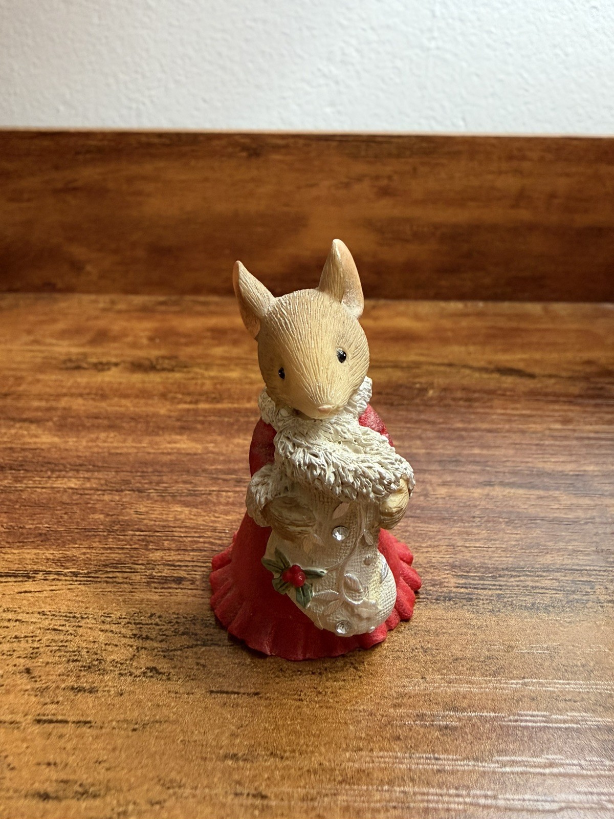 Enesco 2017 The Heart of Christmas Mouse Filled With Love 4057652 Enesco 2017 The Heart of Christmas Mouse Filled With Love 4057652