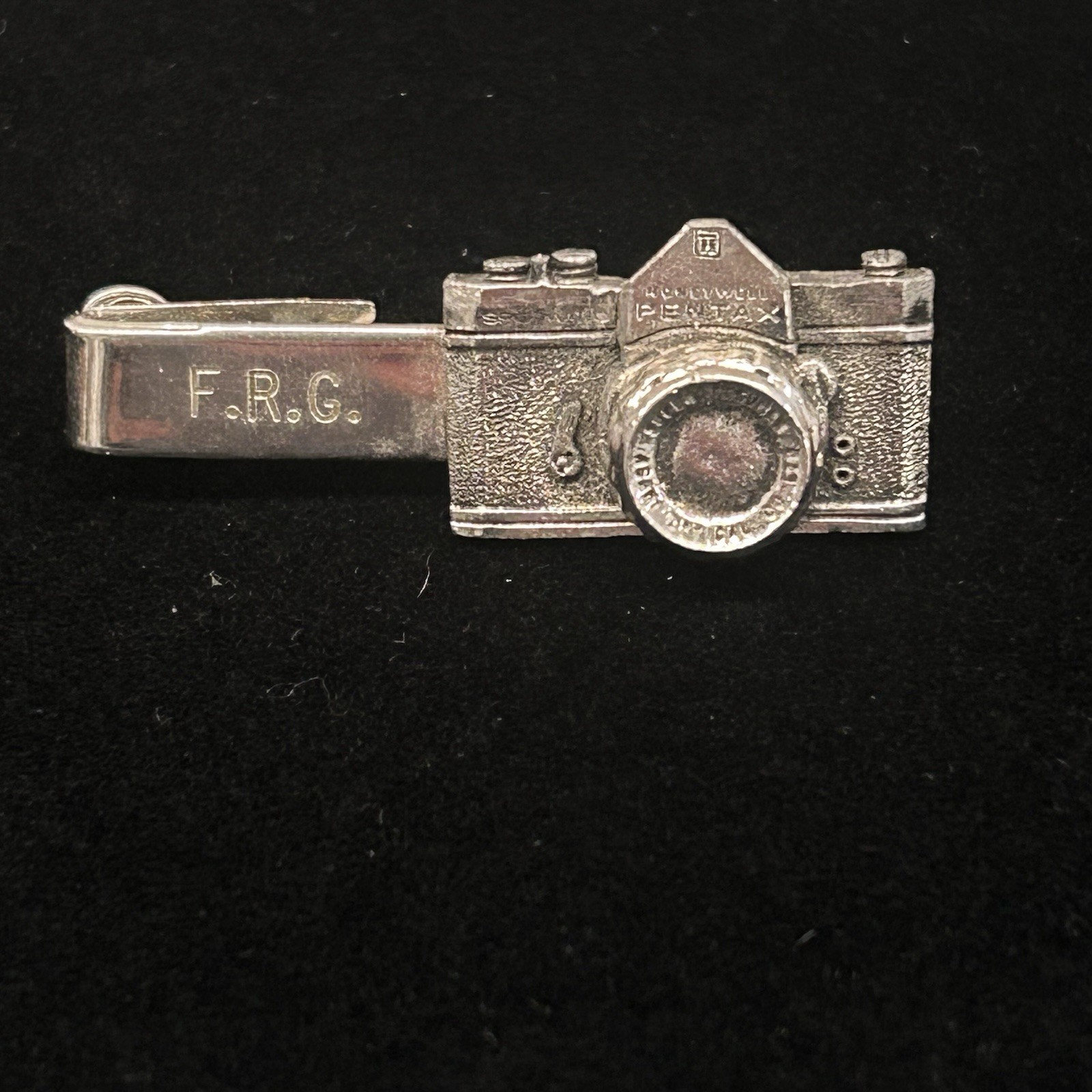 Vintage Silver Tone Pentax Camera Tie Clip, With Initials F. R. G. Vintage Silver Tone Pentax Camera Tie Clip, With Initials F. R. G.