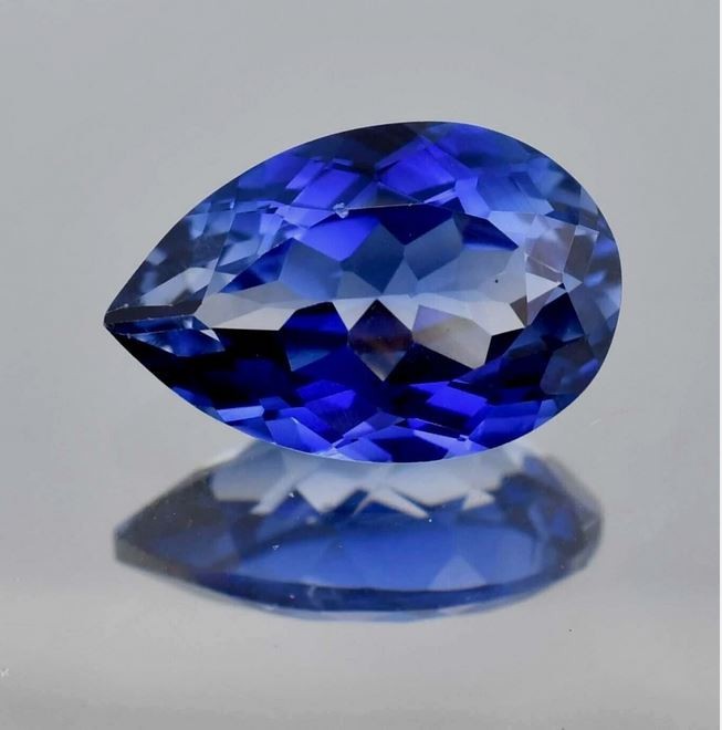 A+ Natural Ceylon Blue Sapphire 8.20 Ct | Pear Cut | VVS Clarity | Untreated GGI