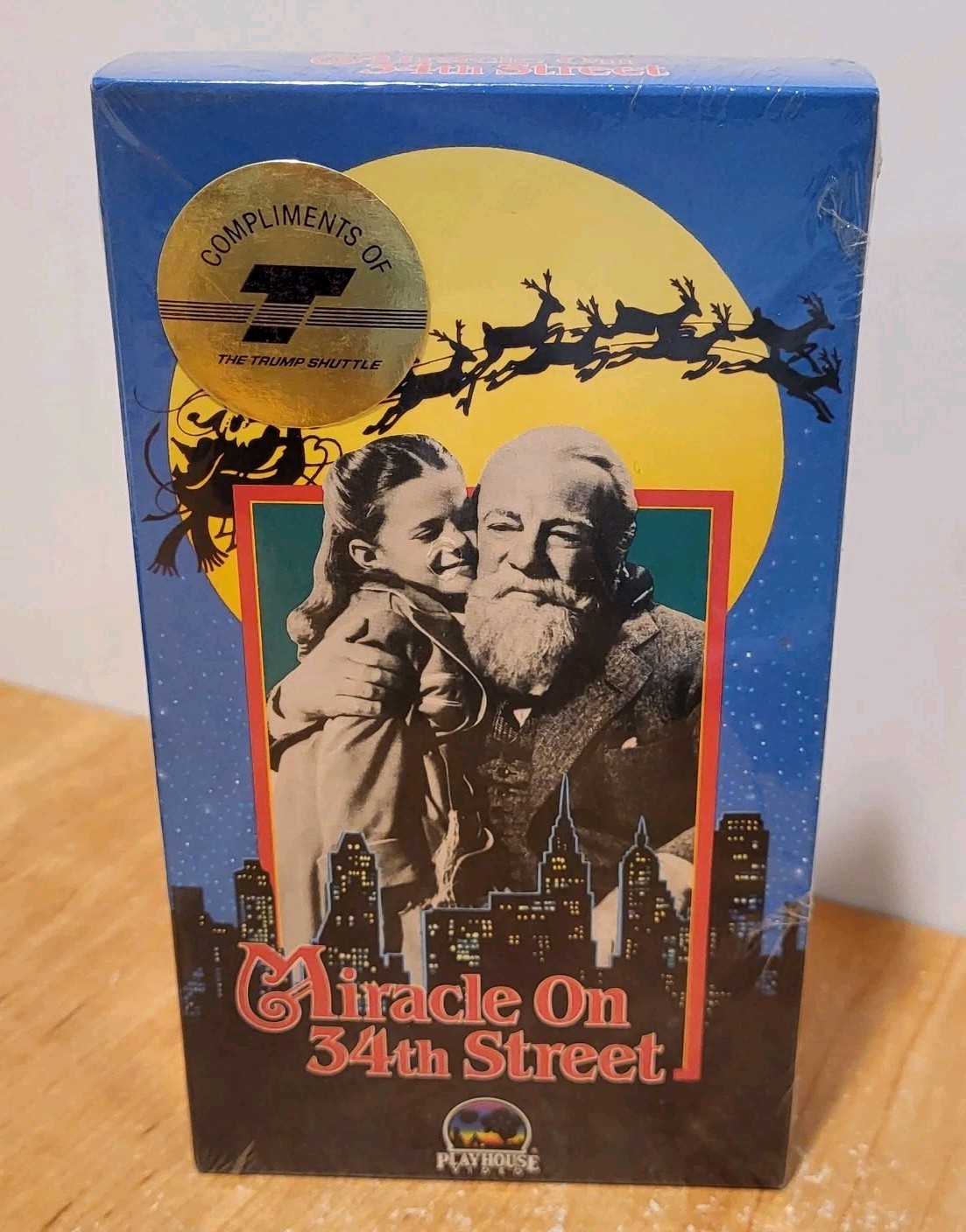 COMPLIMENTS THE TRUMP SHUTTLE New Sealed VHS MIRACLE ON 34th STREET 1987 COMPLIMENTS THE TRUMP SHUTTLE New Sealed VHS MIRACLE ON 34th STREET 1987