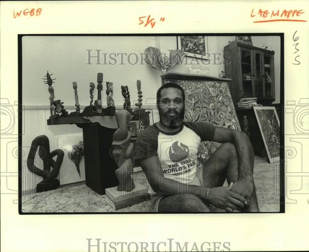 1982 Press Photo Artist Clifton Webb with Sculptures - noc55816