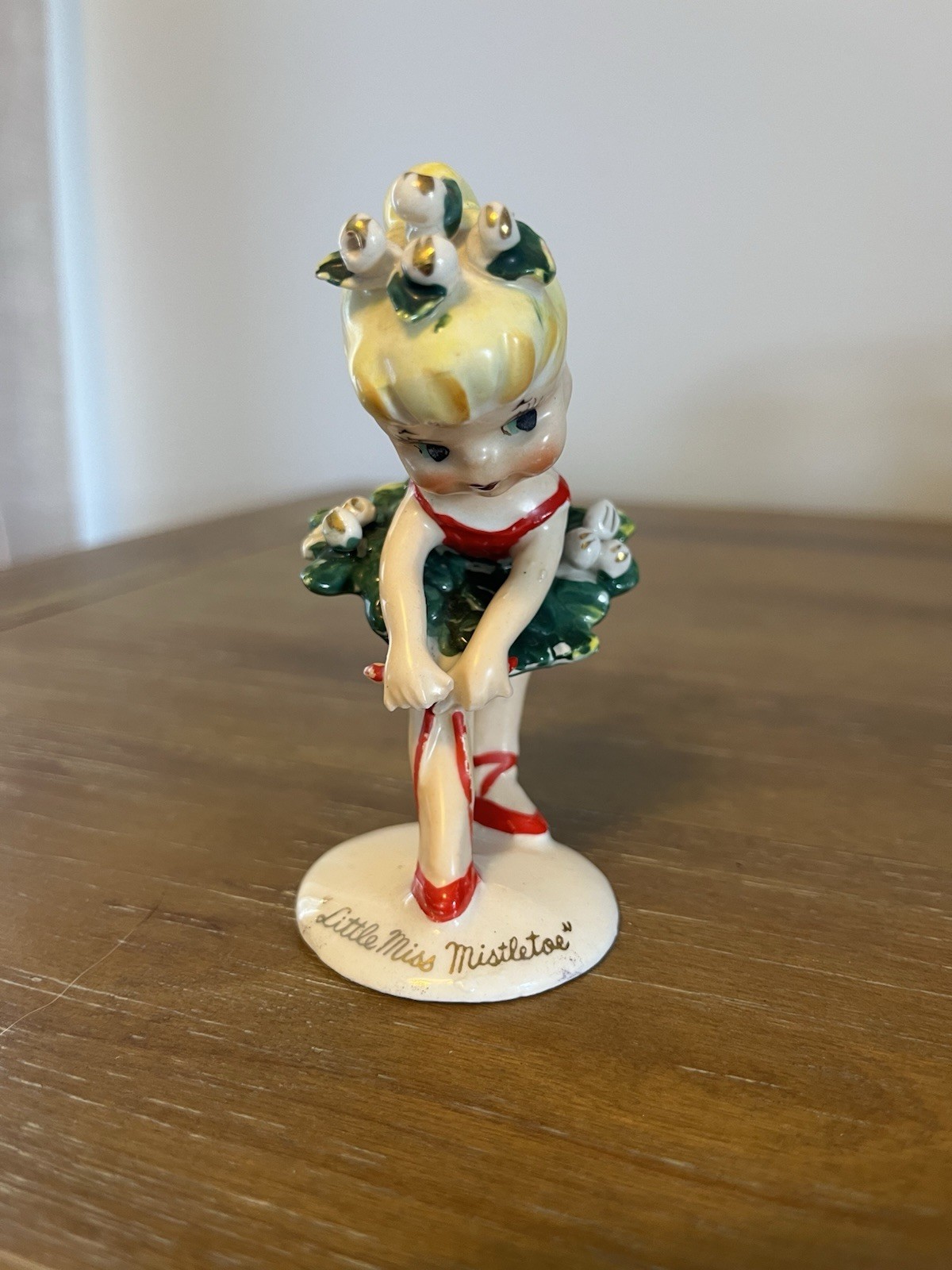VINTAGE LEFTON CHRISTMAS LITTLE MISS MISTLETOE BALLERINA GIRL FIGURINE. 1950\'S