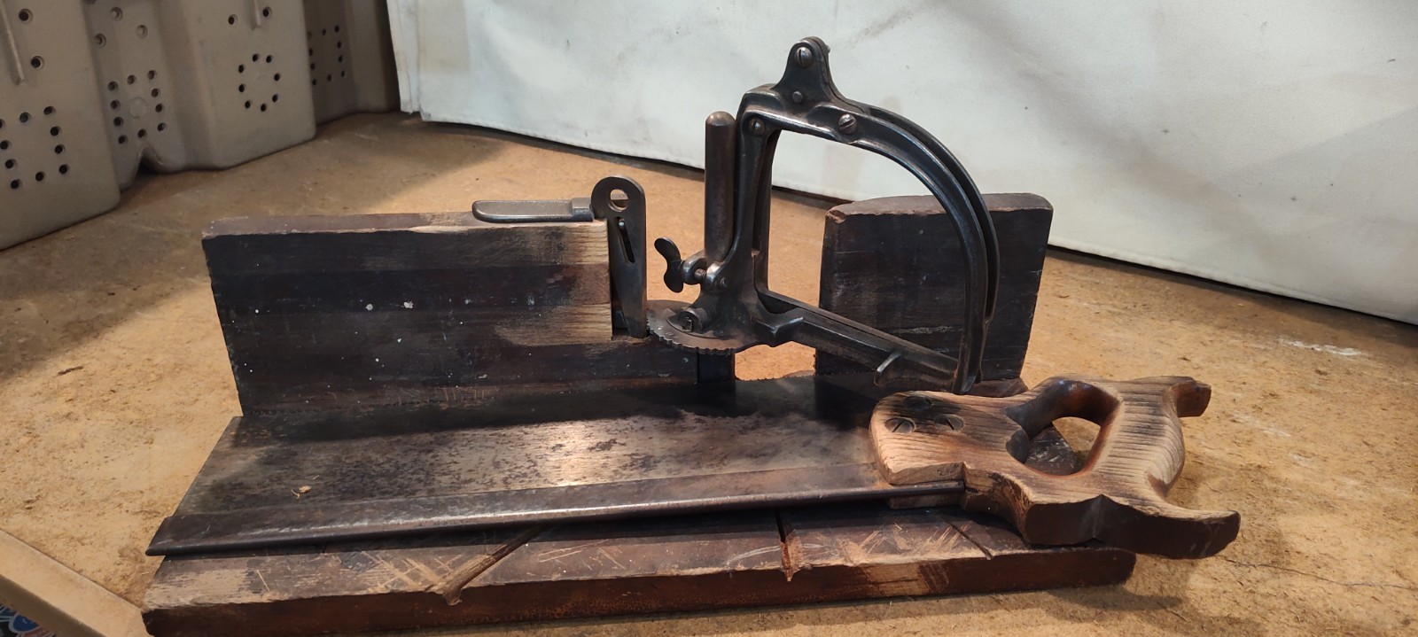 Vintage Perfection Model No. 554 Miter Box w Saw Vintage Perfection Model No. 554 Miter Box w Saw