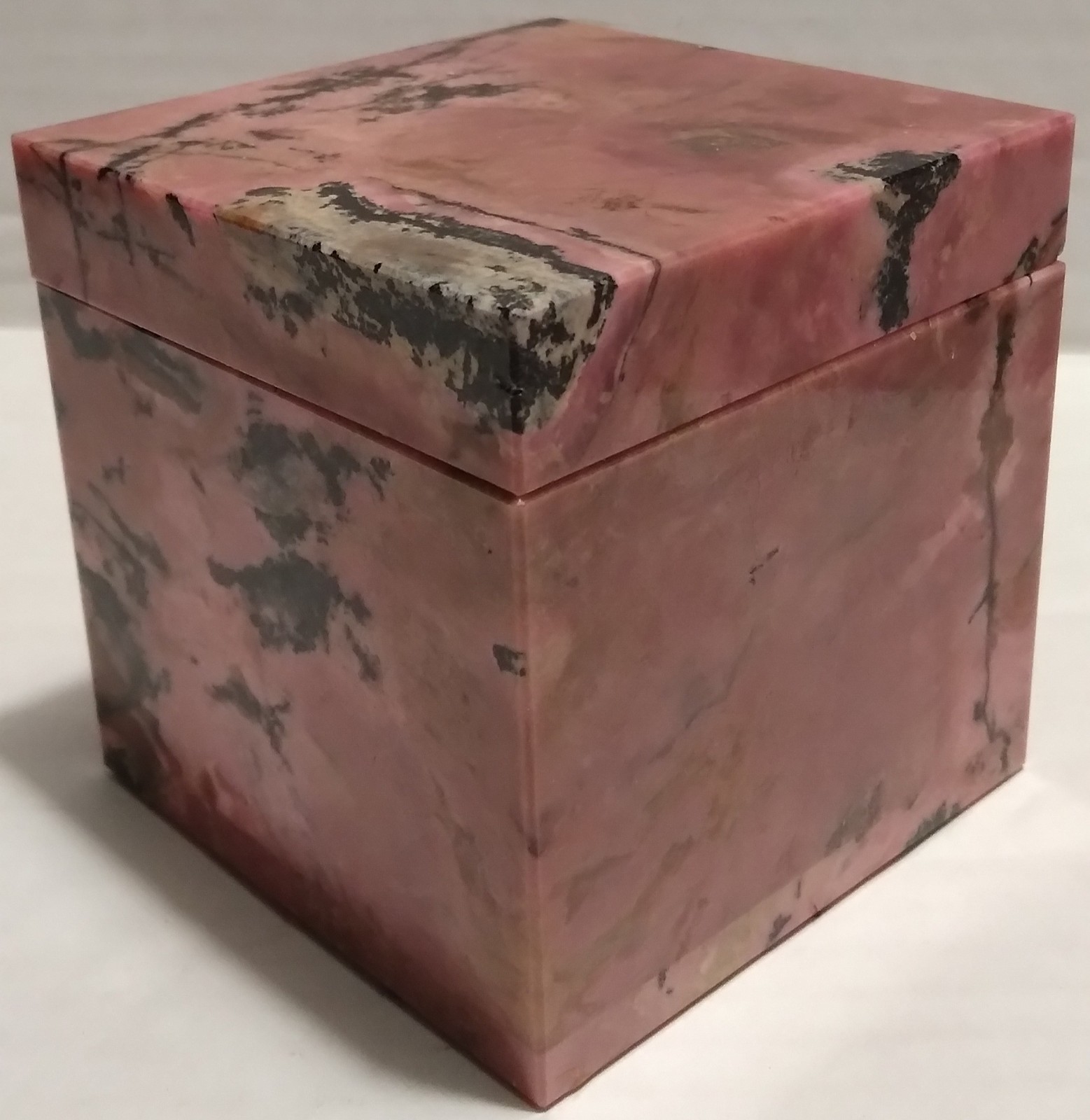 USSR Vintage Mid-Century Modern Pink Rhodonite Hand-Carved Jewelry Box — 3x3 USSR Vintage Mid-Century Modern Pink Rhodonite Hand-Carved Jewelry Box — 3x3