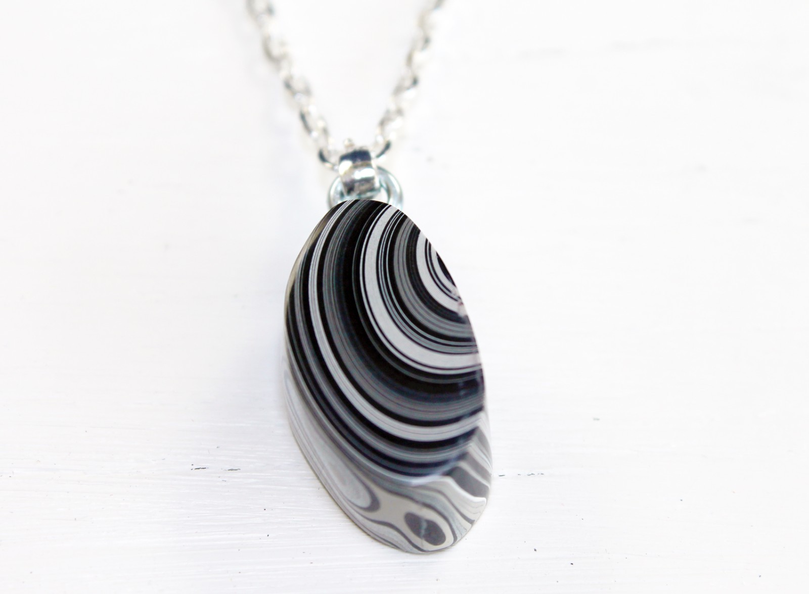 Fordite Necklace - 22.71mm x 12.36mm x 10.43mm - Silver Color Chain (N150) Fordite Necklace - 22.71mm x 12.36mm x 10.43mm - Silver Color Chain (N150)