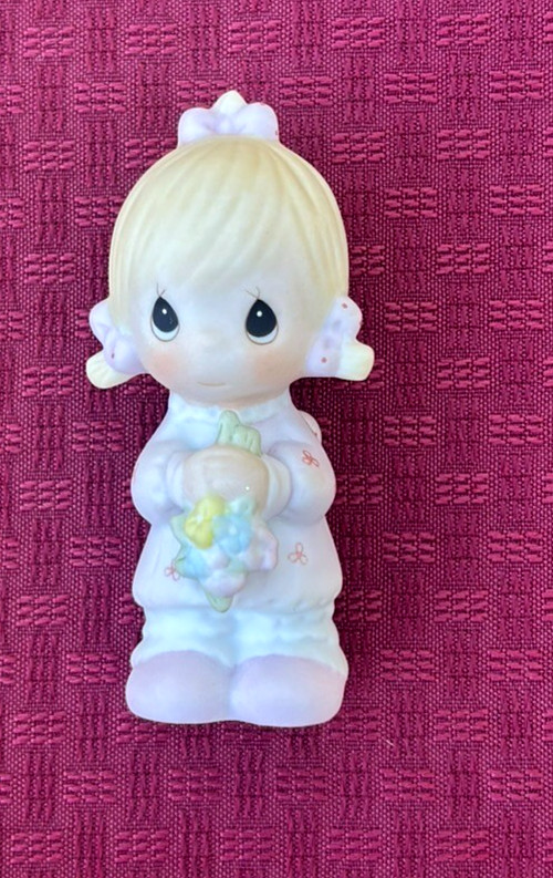 Vintage 1983 Precious Moments Flower Girl Figurine E-2835 Enesco Retired in BOX