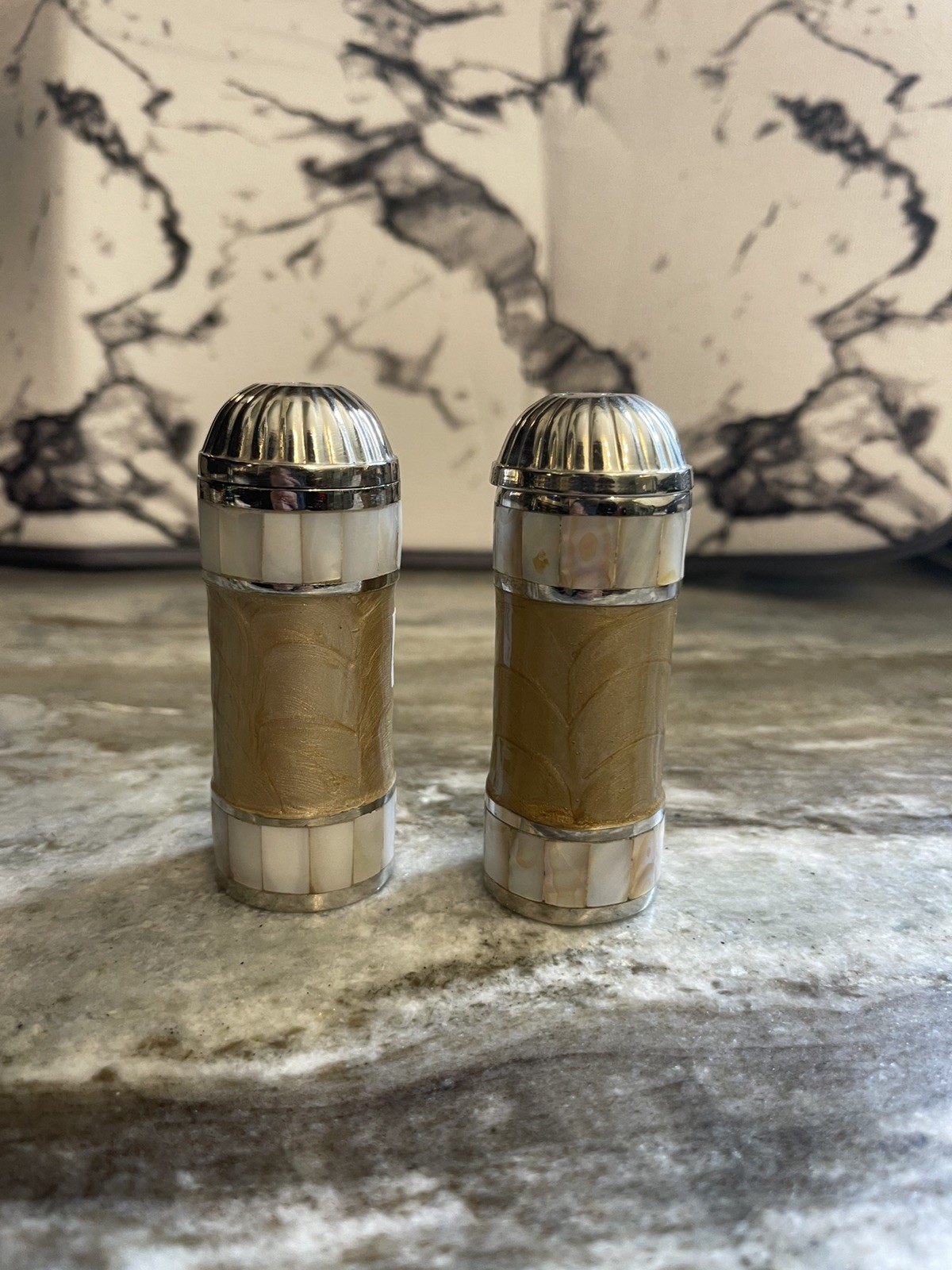 Julia Knight 3.5in Salt And Pepper Shaker Set Handcrafted With Mother Of Pearl