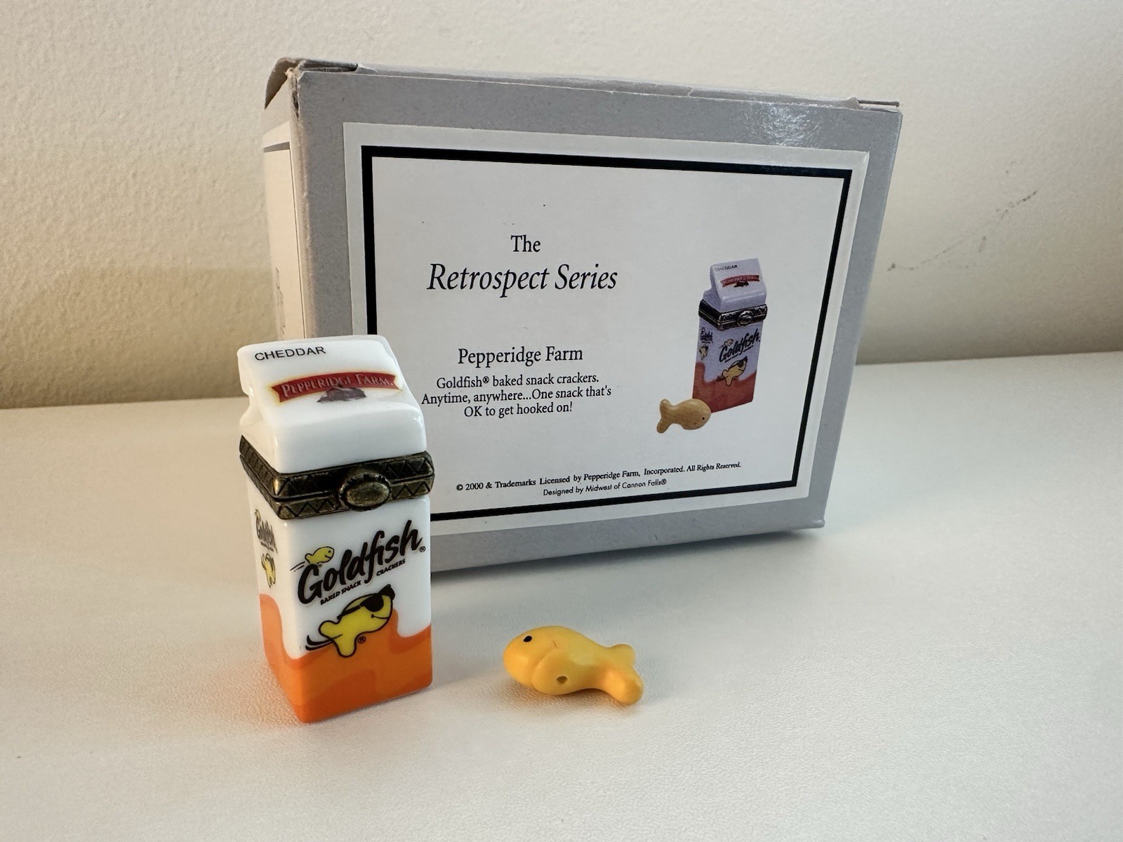 VTG PHB Porcelain Hinged Trinket Box Midwest Cannon Pepperidge Farm Goldfish VTG PHB Porcelain Hinged Trinket Box Midwest Cannon Pepperidge Farm Goldfish