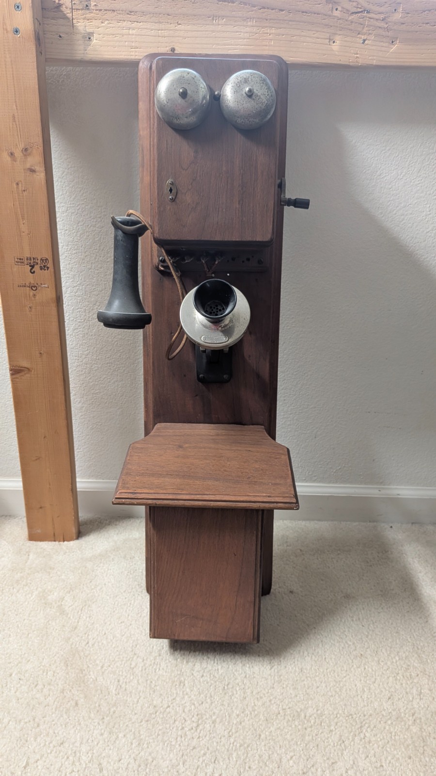 Antique 1900s American Bell Telephone Hand Crank Oak Wood Wall Telephone Antique 1900s American Bell Telephone Hand Crank Oak Wood Wall Telephone