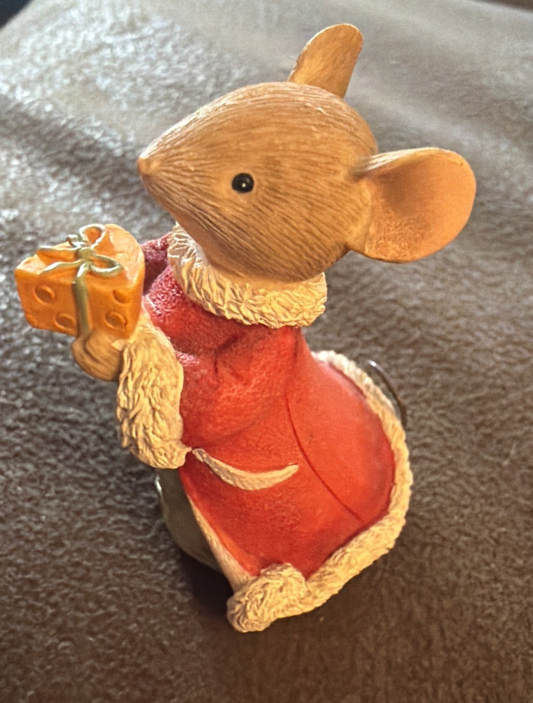 Enesco 2017 Tails With Heart 6003899