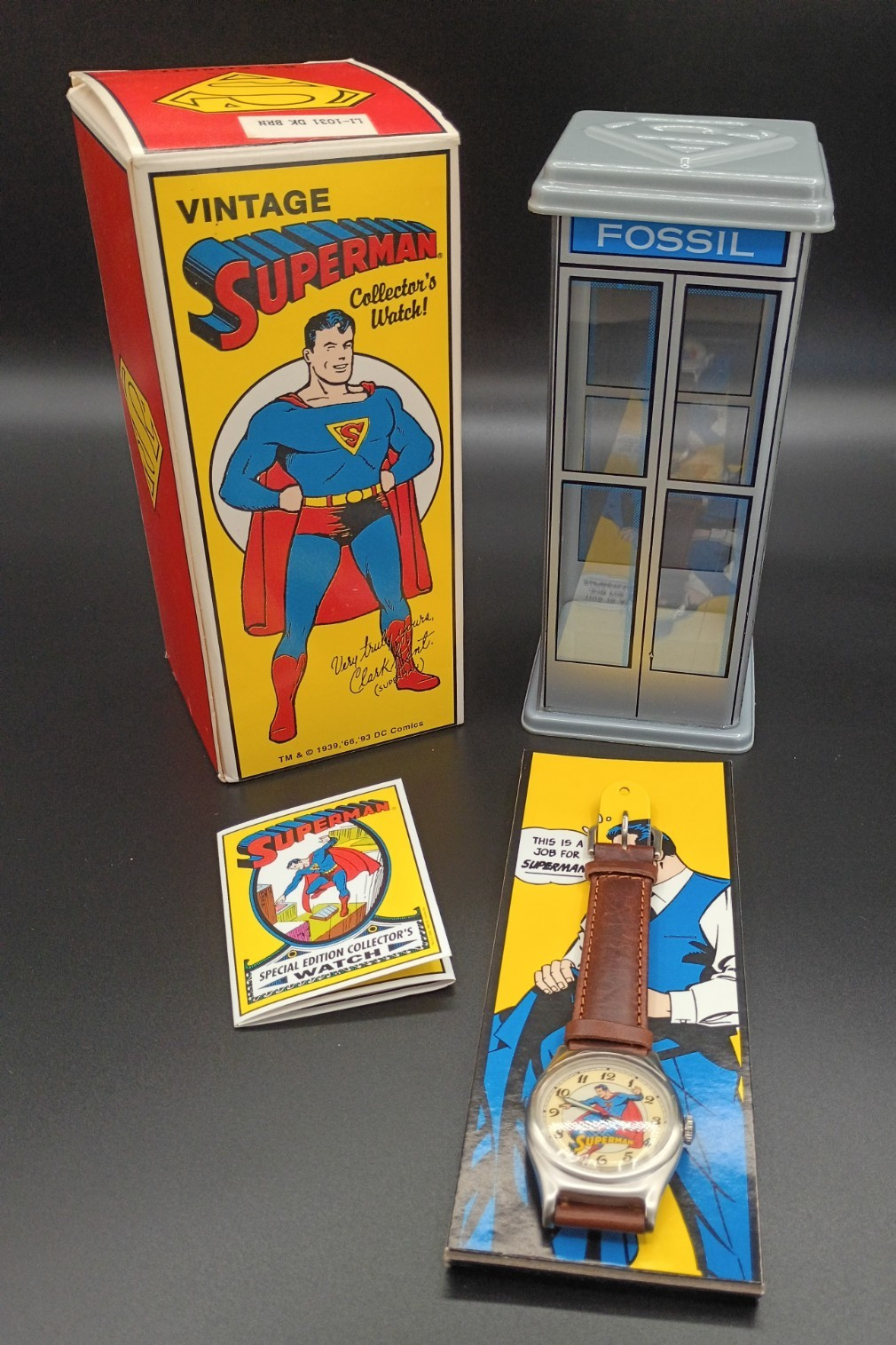 Vintage 1993 Fossil Superman Collector’s Leather Watch DC Comics w/ Box Tin COA Vintage 1993 Fossil Superman Collector’s Leather Watch DC Comics w/ Box Tin COA