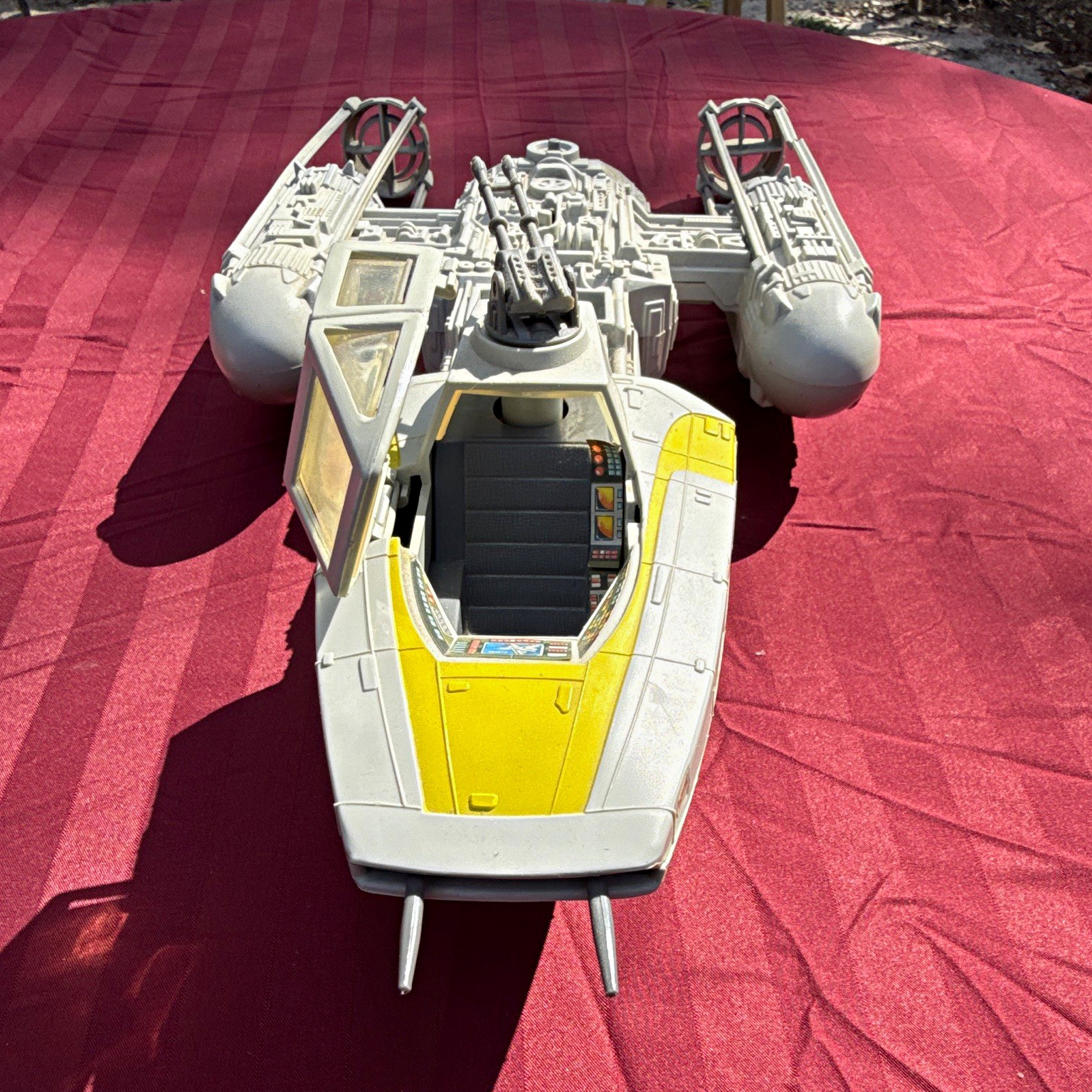 Kenner Star Wars Y-Wing Space Ship Vehicle Vintage 1983 Gray/Yellow Kenner Star Wars Y-Wing Space Ship Vehicle Vintage 1983 Gray/Yellow