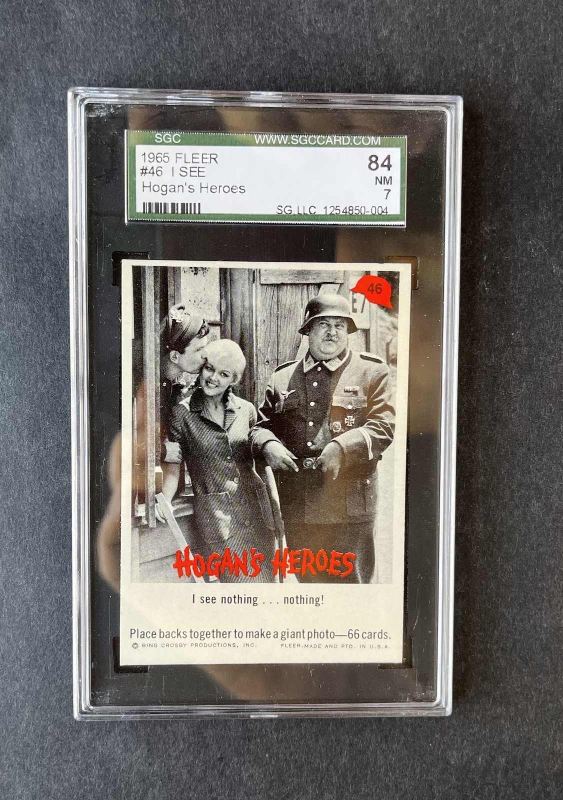 1965 FLEER Hogans Heroes #46 / I SEE...NOTHING / SGC 7 NM Card 1965 FLEER Hogans Heroes #46 / I SEE...NOTHING / SGC 7 NM Card