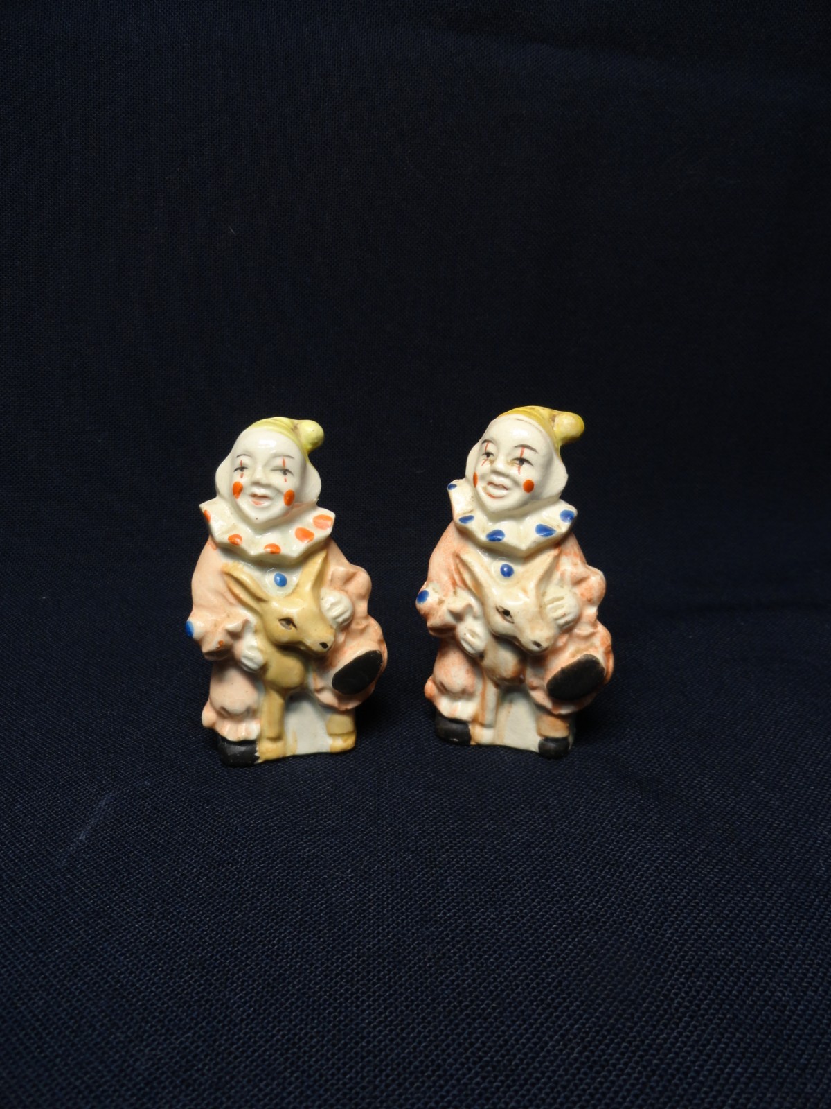 Vintage Clown Salt & Pepper Shaker Pair Set of Shakers Ceramic Vintage Clown Salt & Pepper Shaker Pair Set of Shakers Ceramic