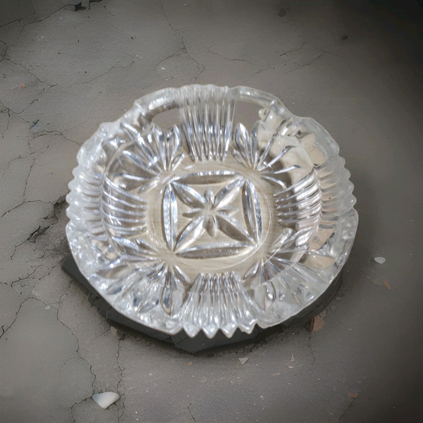Glass Ashtray Vintage Crystal Cut Small Ornate Round Cigarette Glass Ashtray Vintage Crystal Cut Small Ornate Round Cigarette