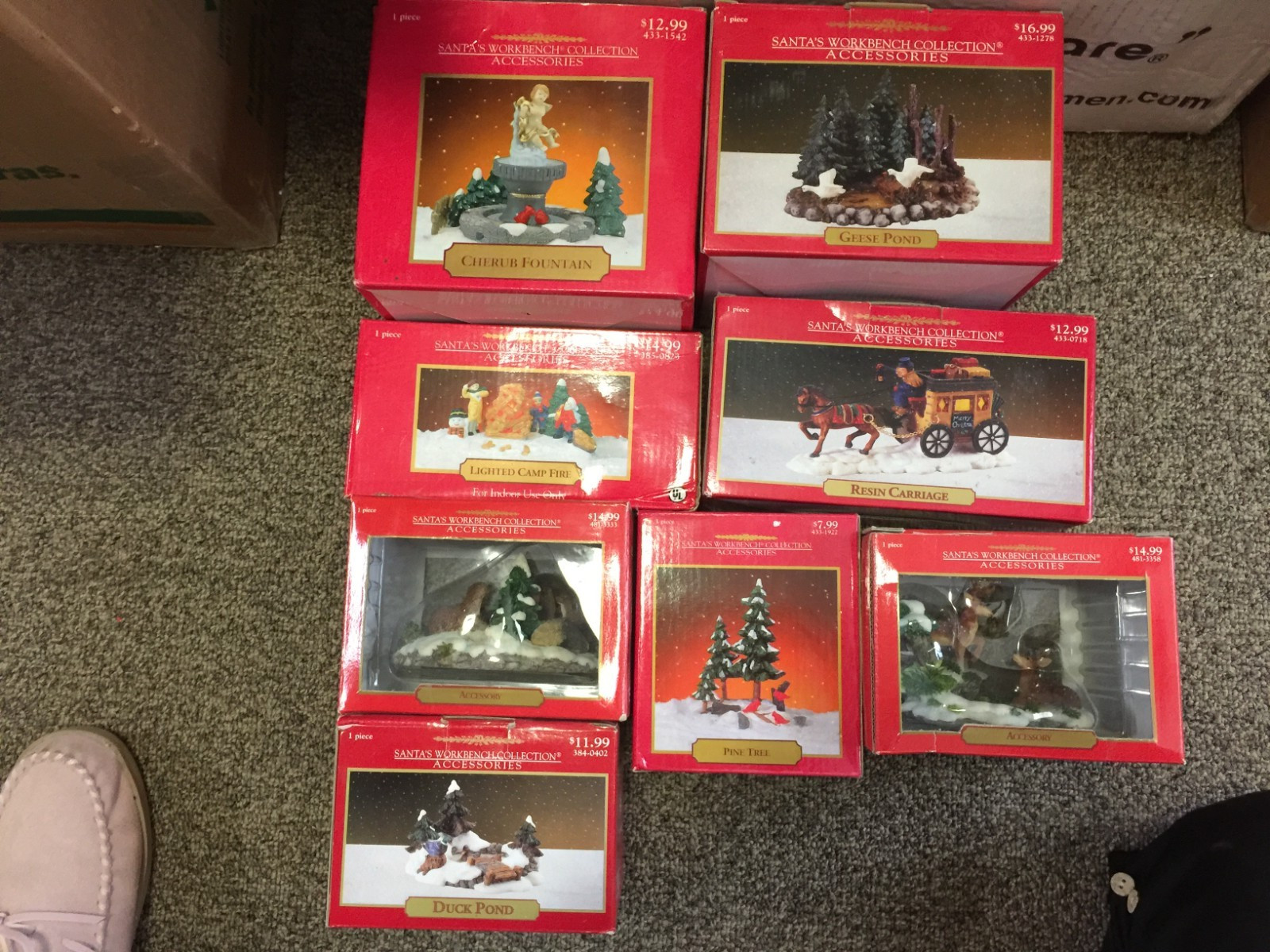 8 Santa's Workbench accessories/boxed/mint 8 Santa's Workbench accessories/boxed/mint