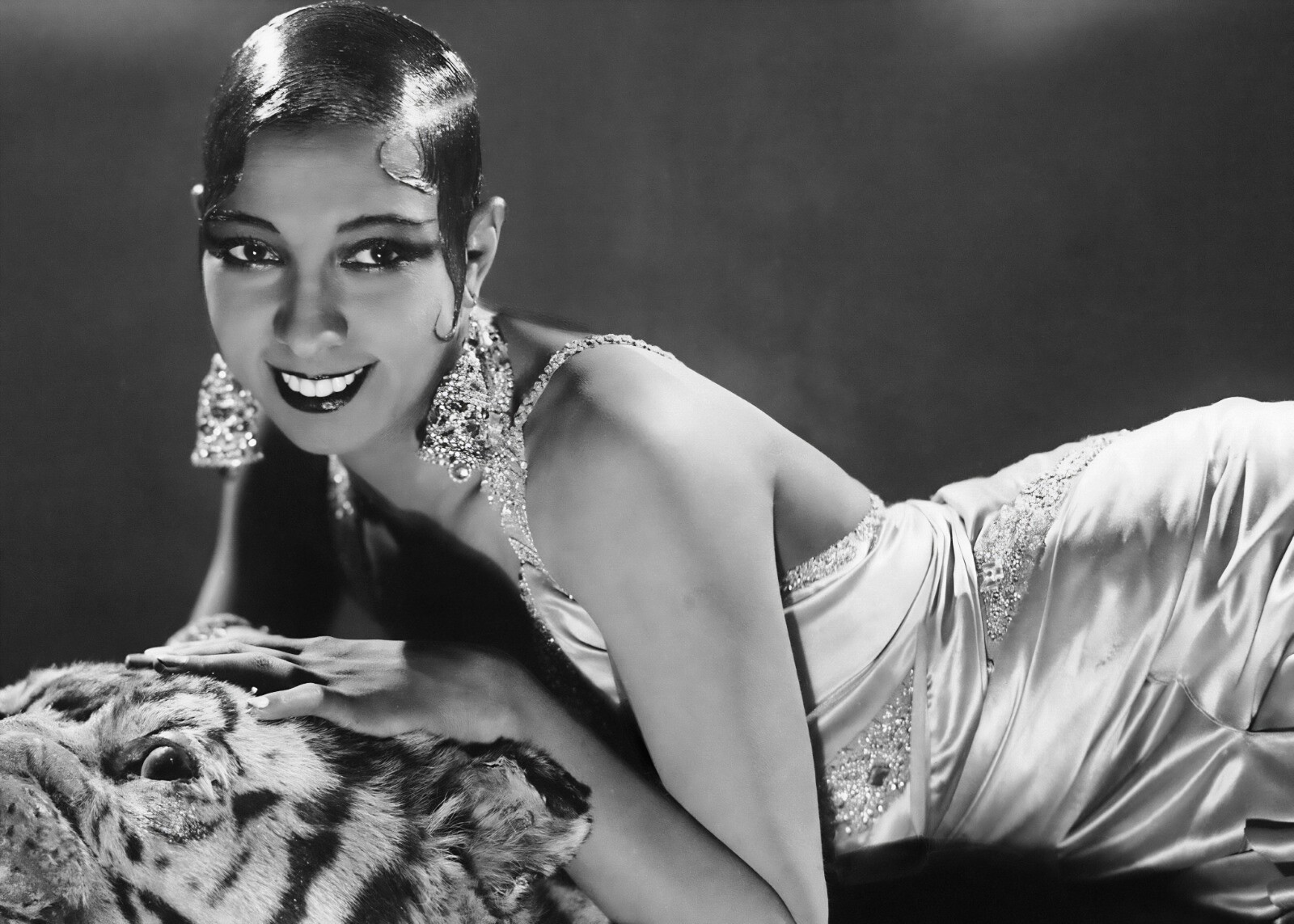 JOSEPHINE BAKER looking Elegant - Movie Star Image - 5 x 7 inch Photo JOSEPHINE BAKER looking Elegant - Movie Star Image - 5 x 7 inch Photo