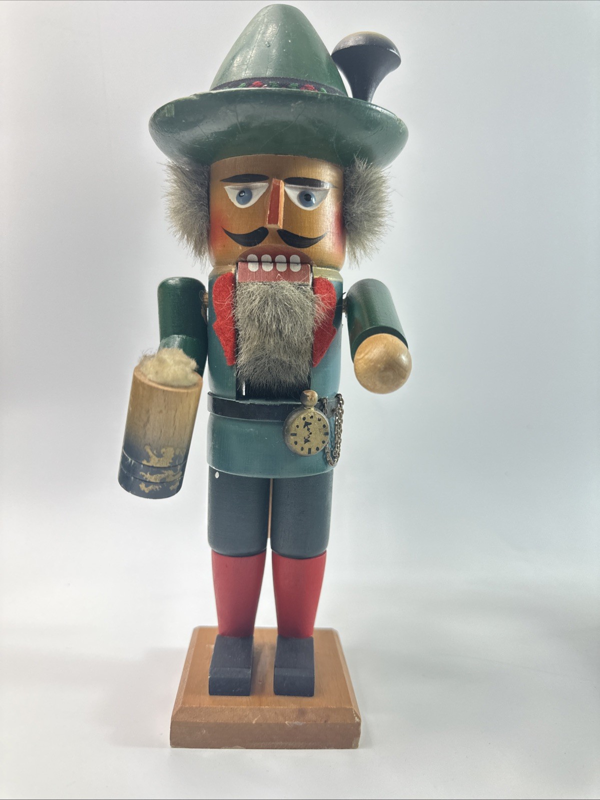 Steinbach Nutcracker Bavarian Oktoberfest Alpine Lowenbrau  Beer Lederhosen 11.5