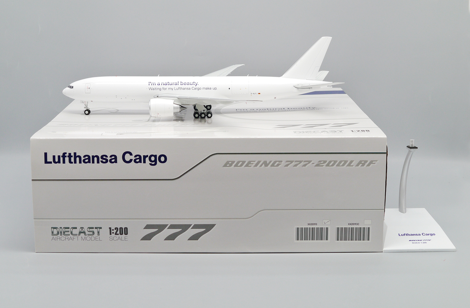 JC Wings XX20193 Lufthansa Cargo Boeing 777-200F D-ALFJ Diecast 1/200 Jet Model