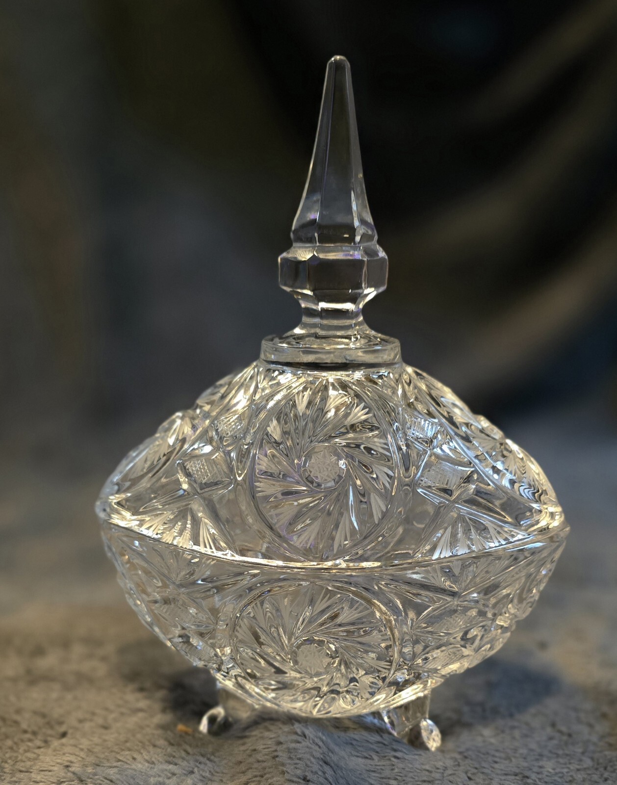 Stunning Vtg Oval Marquis Shaped Crystal Large Footed Candy Dish With Lid HEAVY Stunning Vtg Oval Marquis Shaped Crystal Large Footed Candy Dish With Lid HEAVY