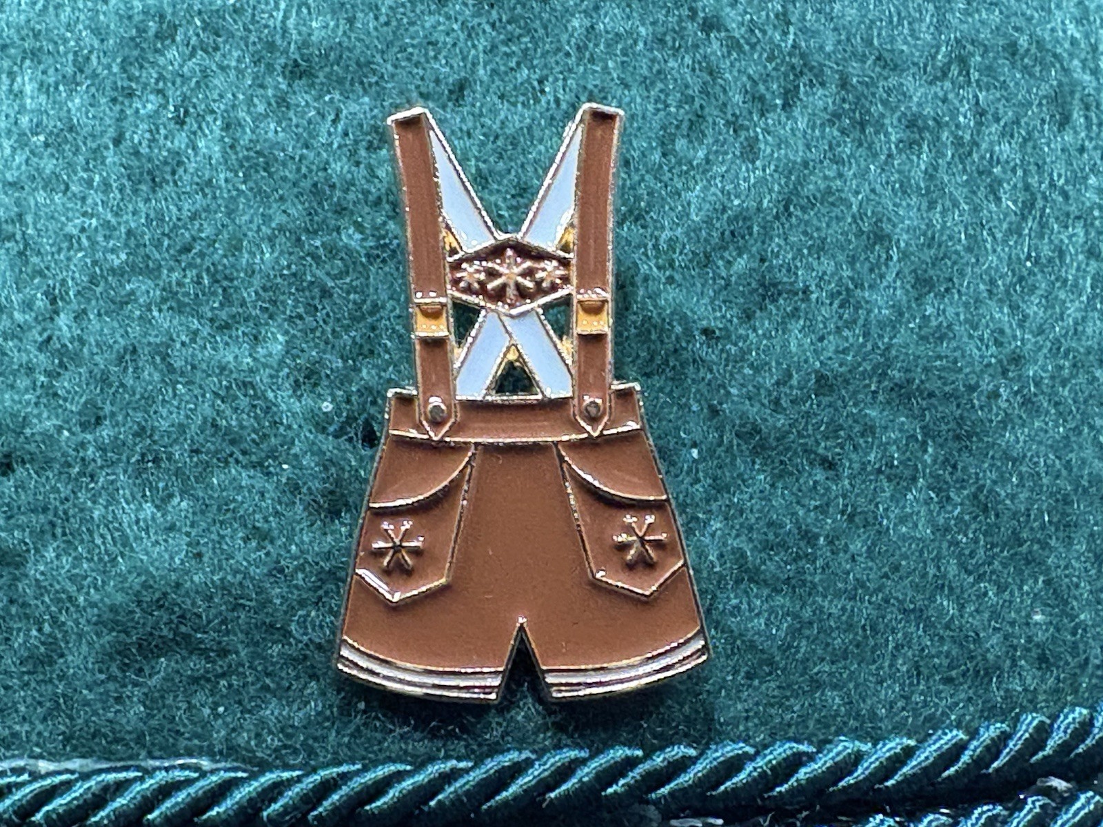 Lederhosen Bavarian Oktoberfest Hat Pin Lederhosen Bavarian Oktoberfest Hat Pin