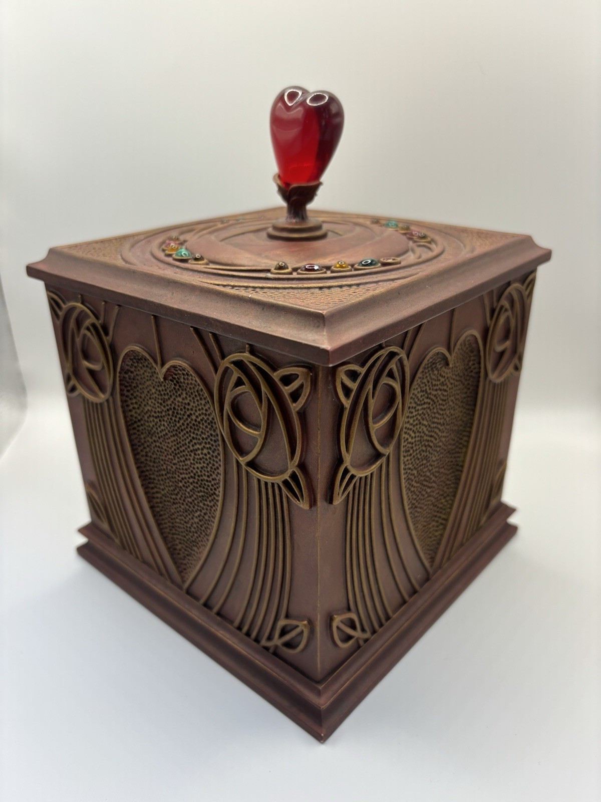 Thomas Blackshear Ebony Visions Heart Treasures Box Thomas Blackshear Ebony Visions Heart Treasures Box
