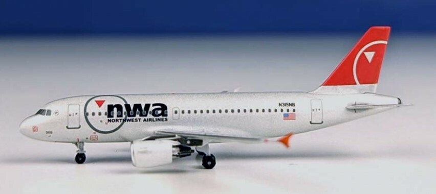 Aeroclassics AC411021 Northwest Airlines Airbus A319 N319NB Diecast 1/400 Model