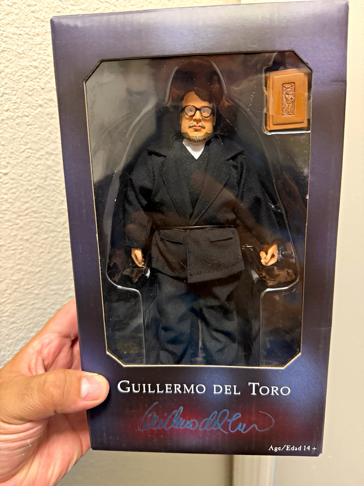 NECA Guillermo del Toro Signature Collection Action Figure w/ Accessory 14+ NECA Guillermo del Toro Signature Collection Action Figure w/ Accessory 14+
