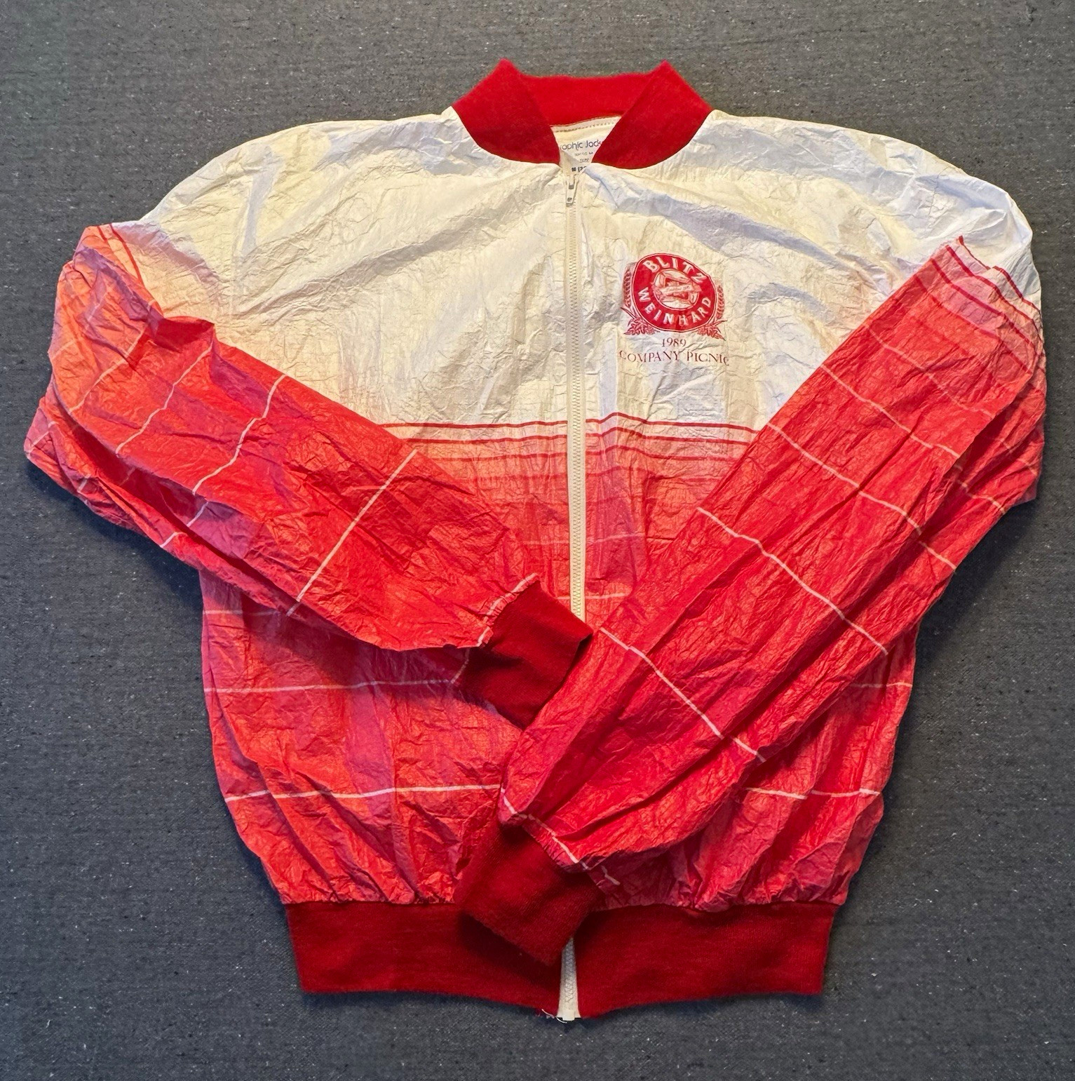 Vintage 1989 Blitz Weinhard Brewery Tyvek Graphic Jacket Sz M Windbreaker Rare Vintage 1989 Blitz Weinhard Brewery Tyvek Graphic Jacket Sz M Windbreaker Rare