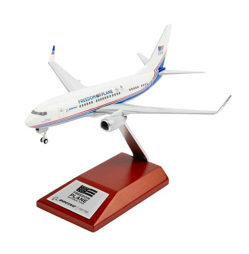 Hogan Boeing 737-700 Freedom Plane National Tour Desk Top Model 1/200 Airplane