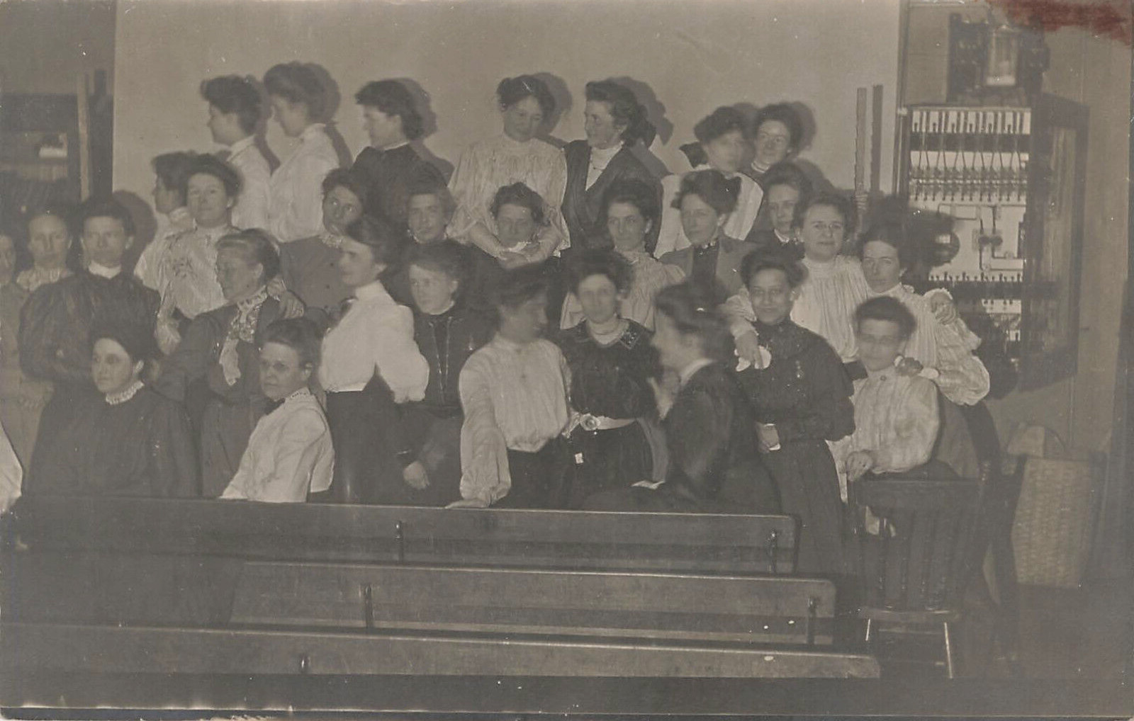 LARGE GROUP OF WOMEN GATHERED ON A STAGE REAL PHOTO POSTCARD 1906 RPPC LARGE GROUP OF WOMEN GATHERED ON A STAGE REAL PHOTO POSTCARD 1906 RPPC