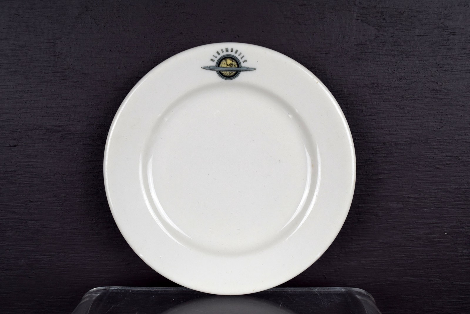 Oldsmobile Factory Saucer Plate Syracuse China U.S.A - 5.5 Inches Tall Oldsmobile Factory Saucer Plate Syracuse China U.S.A - 5.5 Inches Tall