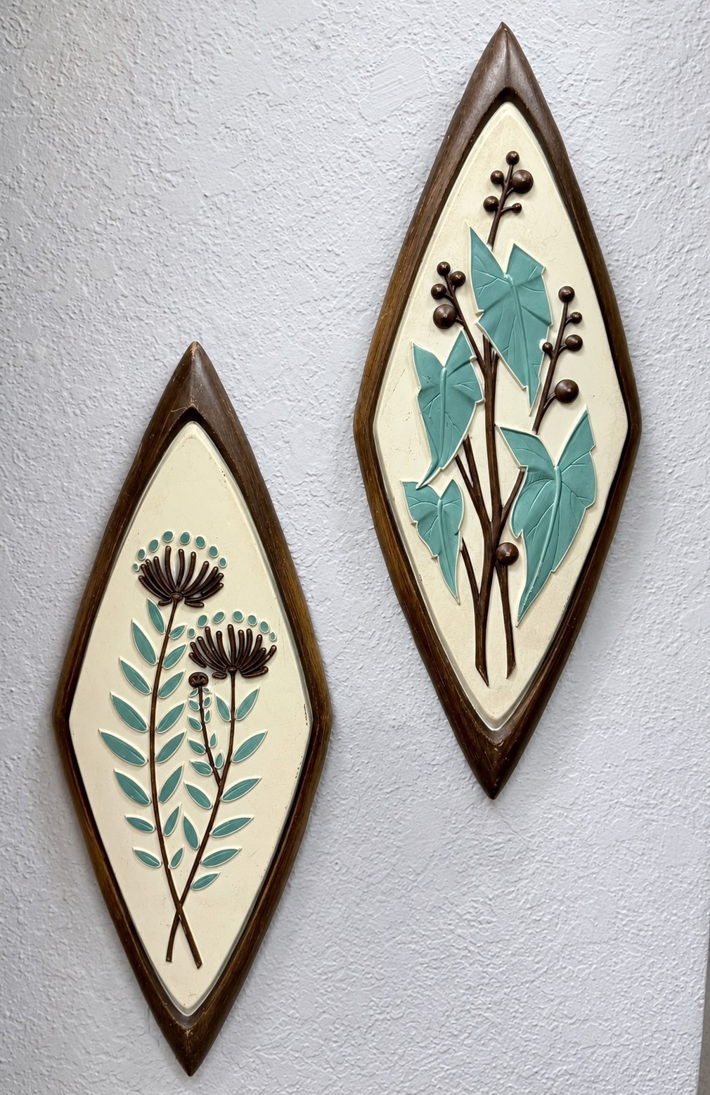 Vintage Mid Century Syroco Turquoise Botanical Wall Hanging Diamond Plaque Set 2 Vintage Mid Century Syroco Turquoise Botanical Wall Hanging Diamond Plaque Set 2