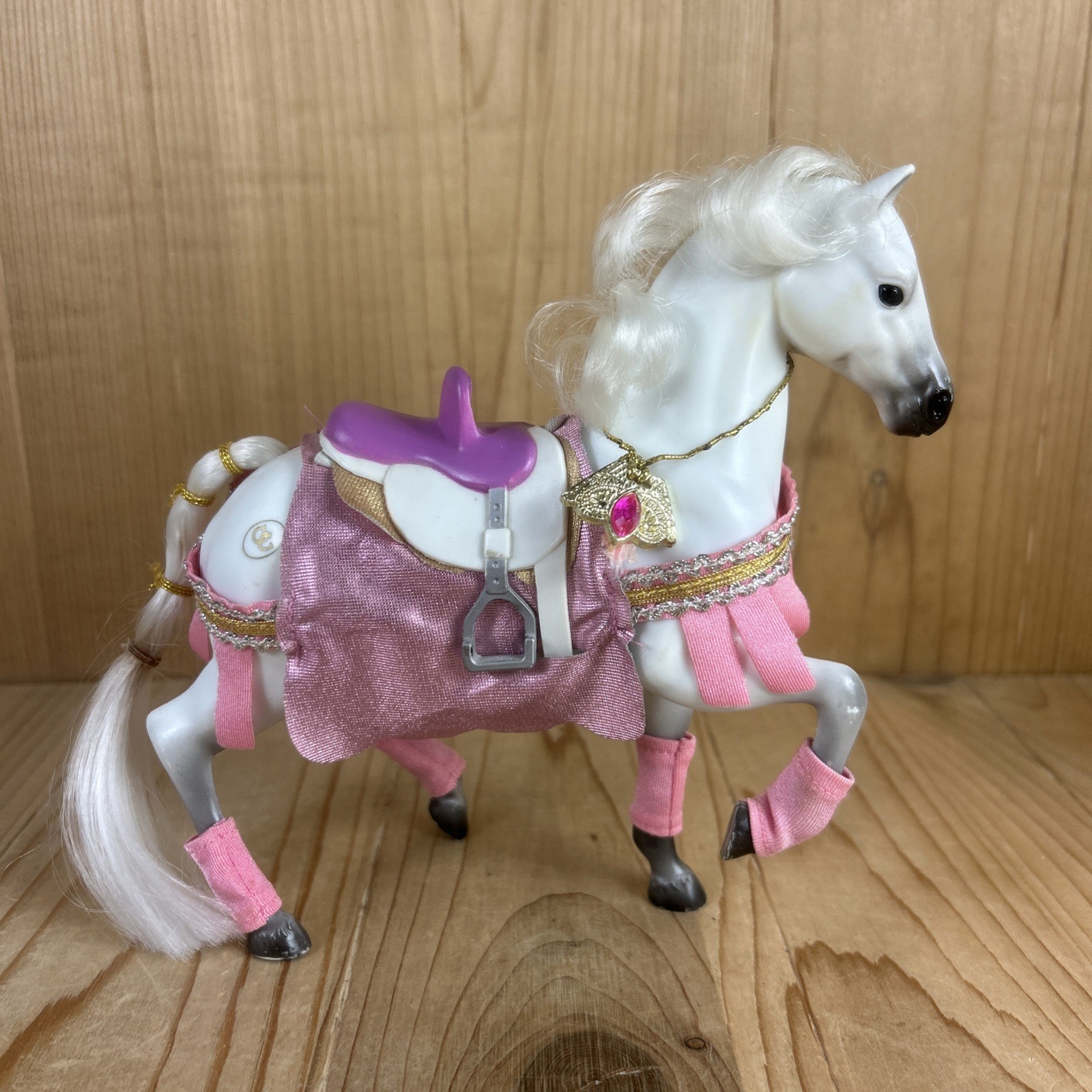 Grand Champions White Horse Figurine Fancy Parade Pink Purple Tack Marchon Grand Champions White Horse Figurine Fancy Parade Pink Purple Tack Marchon