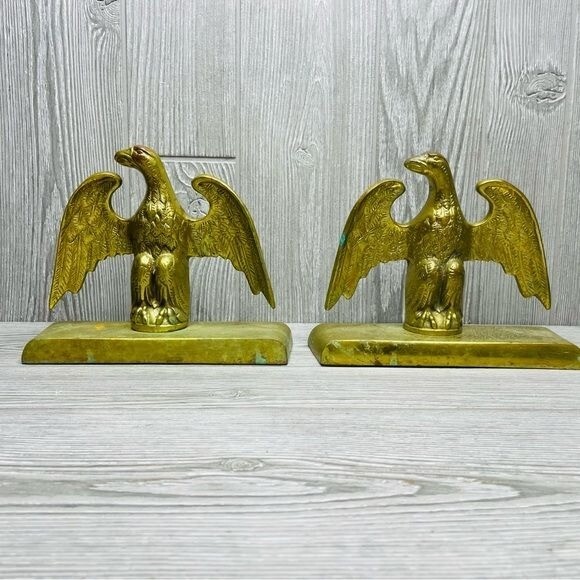 Fine vintage Heavy Cast Brass Eagle Bookends retro decorations patriotic Fine vintage Heavy Cast Brass Eagle Bookends retro decorations patriotic